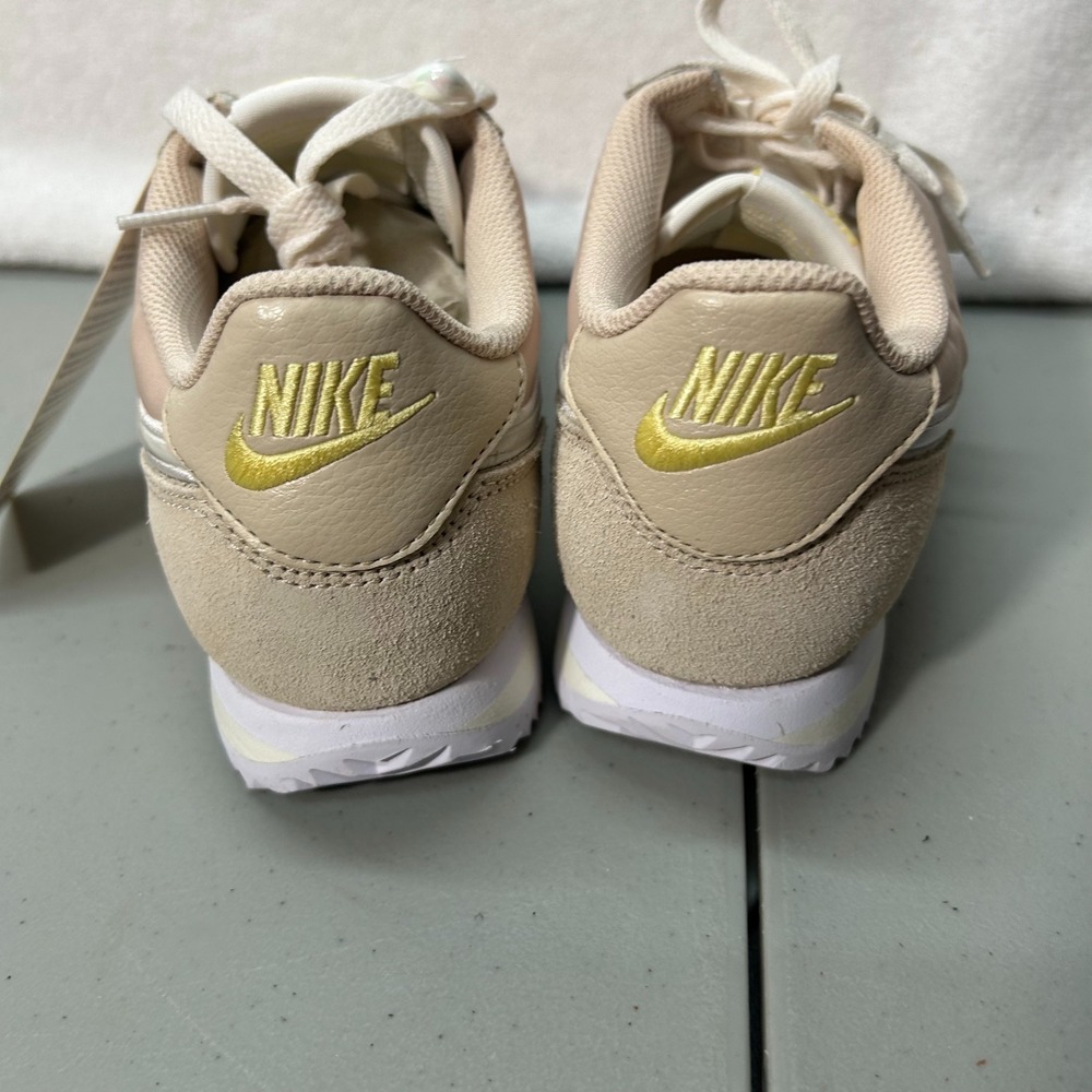 Nike Womens Size 8 Pink Cortez FL1 Alabaster Soft Athletic Shoes - Picture 4 of 8